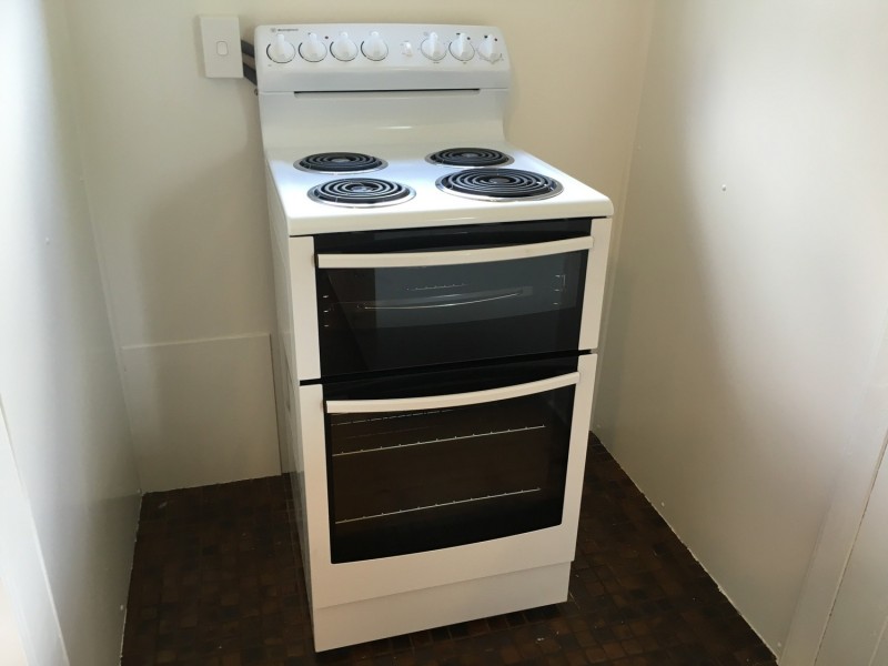 244 Campbell Street, Newtown QLD 4350