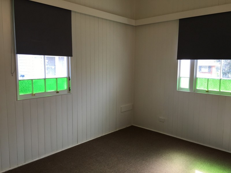 244 Campbell Street, Newtown QLD 4350