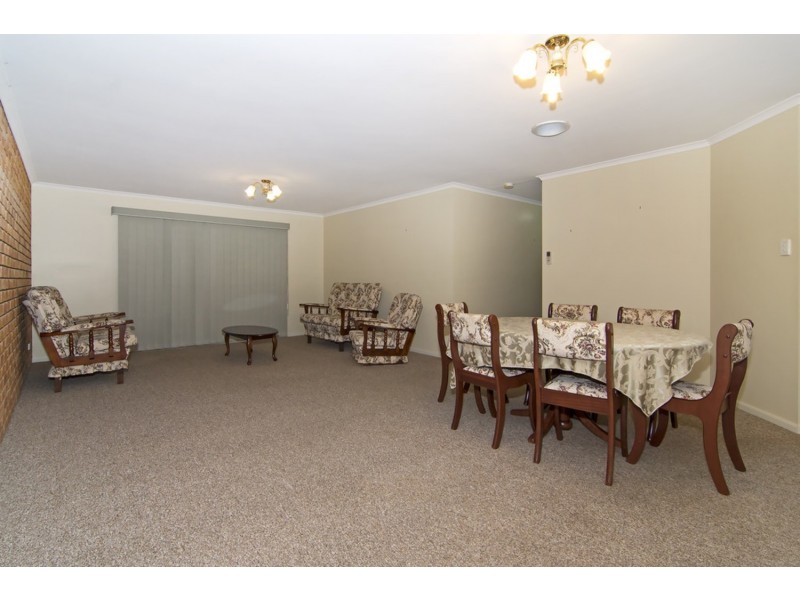 4/31 Gladstone Street, Newtown QLD 4350