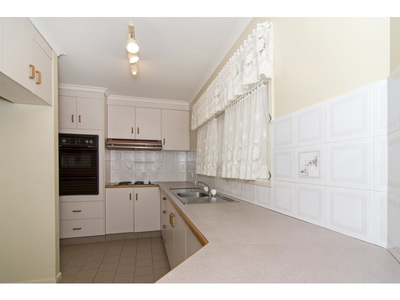 4/31 Gladstone Street, Newtown QLD 4350