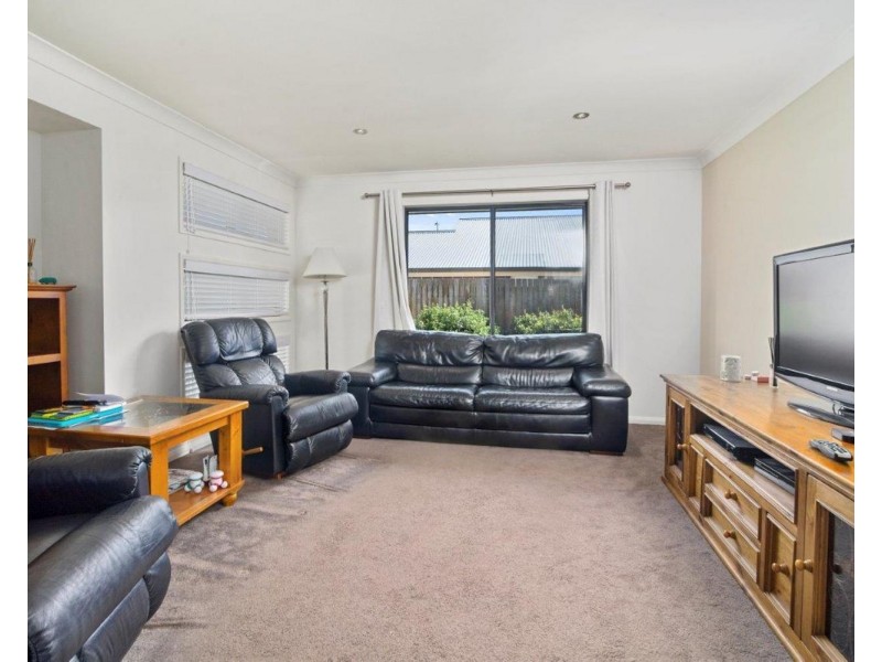 28  Pugh Street, Middle Ridge QLD 4350