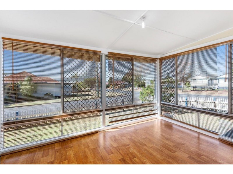 413 Alderley Street, Harristown QLD 4350