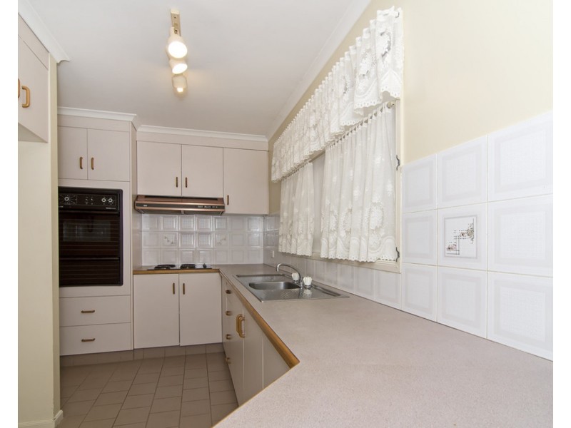 4/31 Gladstone Street, Newtown QLD 4350