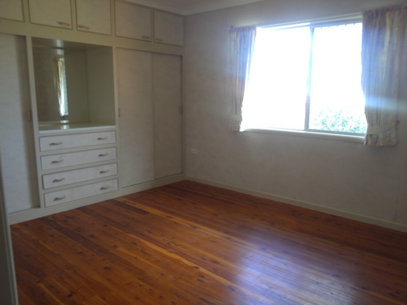 25 Paradise Street, Harristown QLD 4350