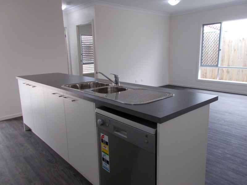 1/489 Tor Street, Newtown QLD 4350