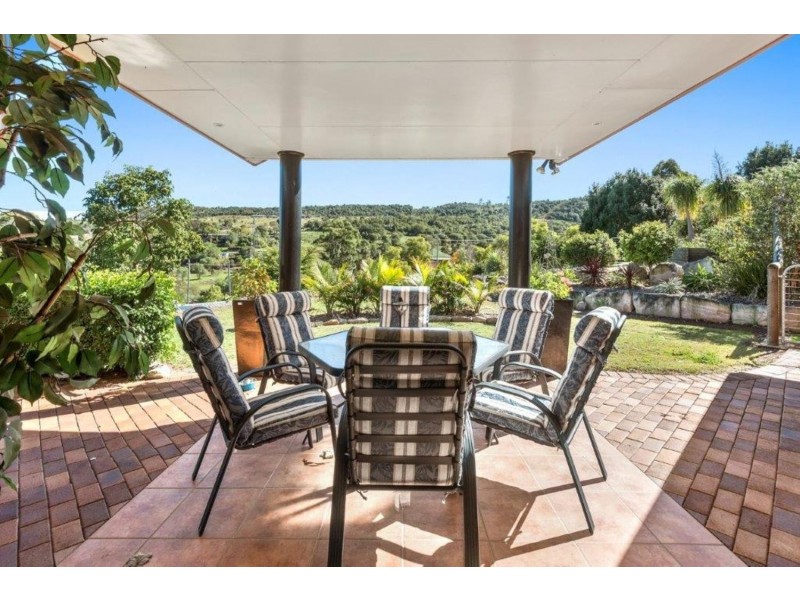 18 Redlands Drive, Gowrie Junction QLD 4352
