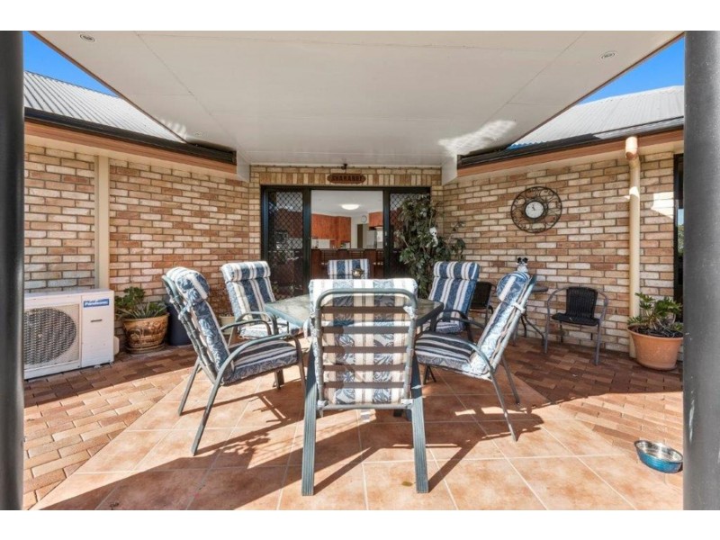 18 Redlands Drive, Gowrie Junction QLD 4352