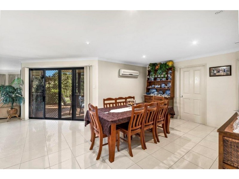 18 Redlands Drive, Gowrie Junction QLD 4352