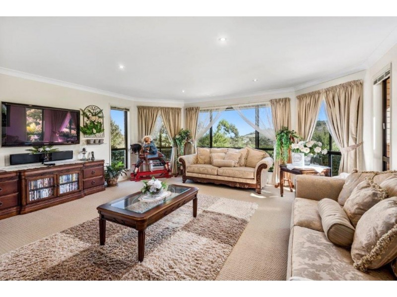 18 Redlands Drive, Gowrie Junction QLD 4352