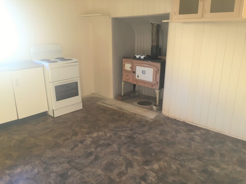 11 O’Quinn Street, Harristown QLD 4350