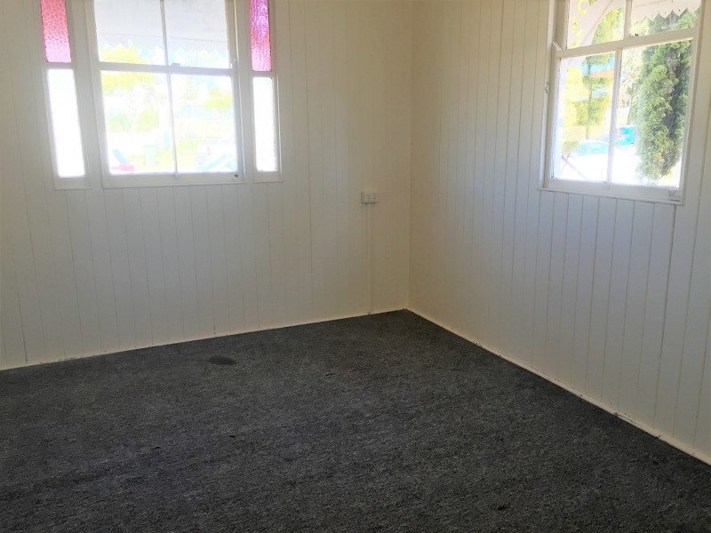 11 O’Quinn Street, Harristown QLD 4350