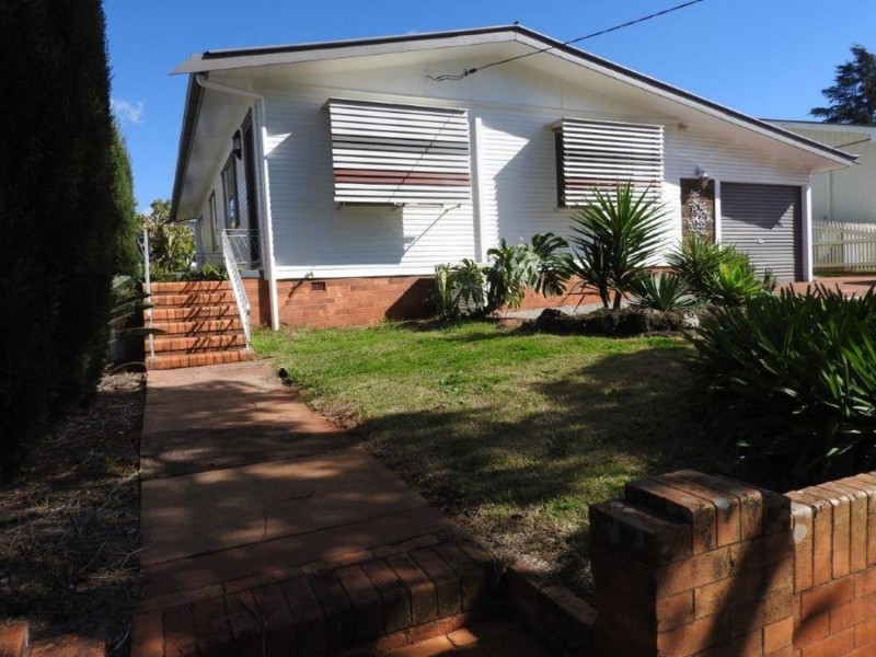 317 Tor Street, Wilsonton QLD 4350