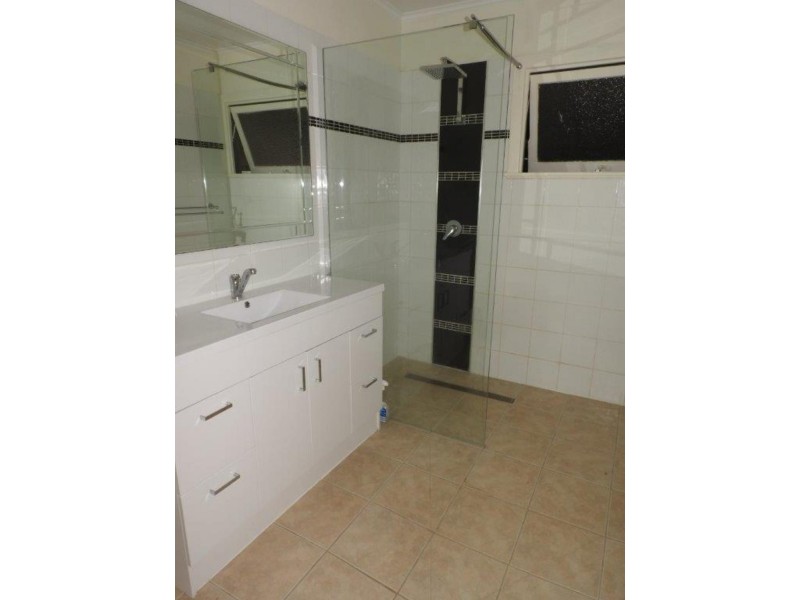 317 Tor Street, Wilsonton QLD 4350