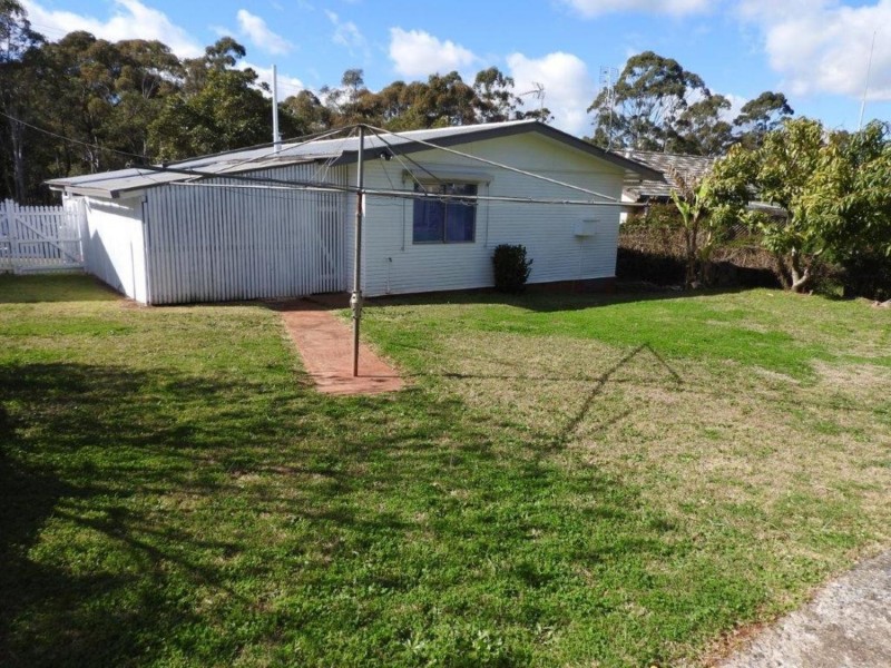 317 Tor Street, Wilsonton QLD 4350