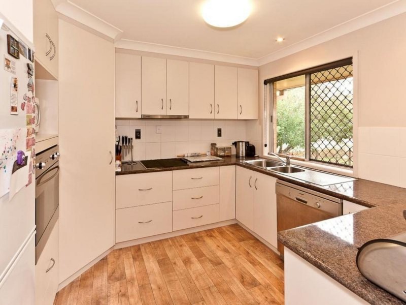 4F Herries Street, East Toowoomba QLD 4350