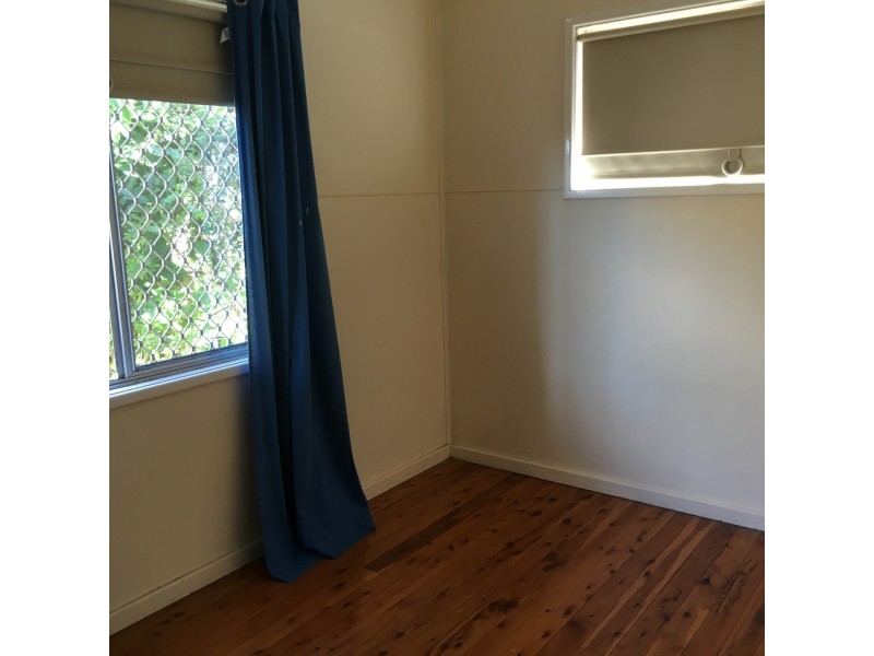 2A Macquarie Street, Centenary Heights QLD 4350