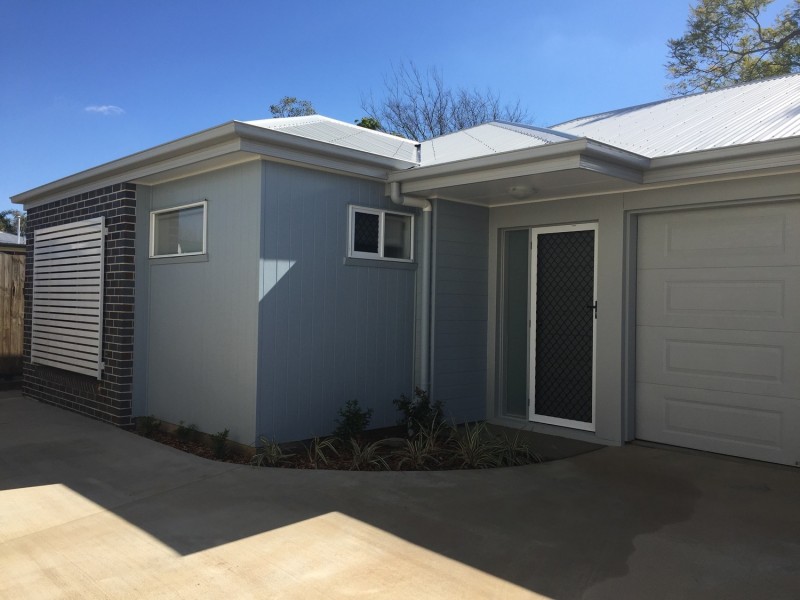 4/489 Tor Street, Newtown QLD 4350