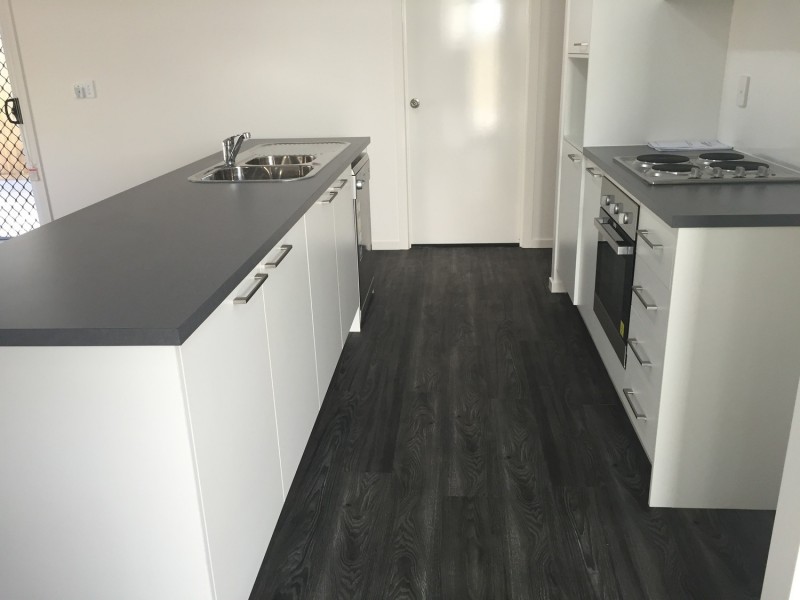 4/489 Tor Street, Newtown QLD 4350