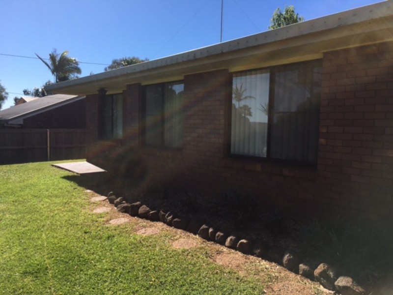 17 Poinciana Street, Newtown QLD 4350