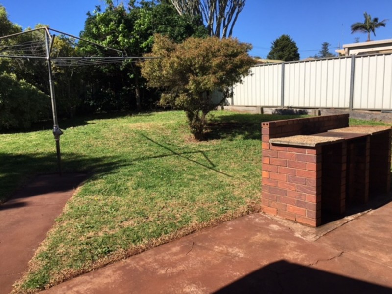 17 Poinciana Street, Newtown QLD 4350