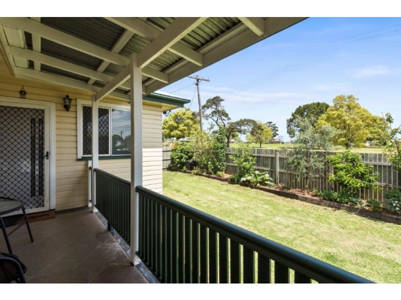 4 Allison Street, Harristown QLD 4350