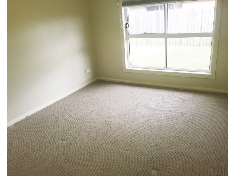 2/15 Horrocks Crescent, Kearneys Spring QLD 4350
