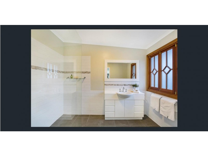 46 Hursley Road, Newtown QLD 4350