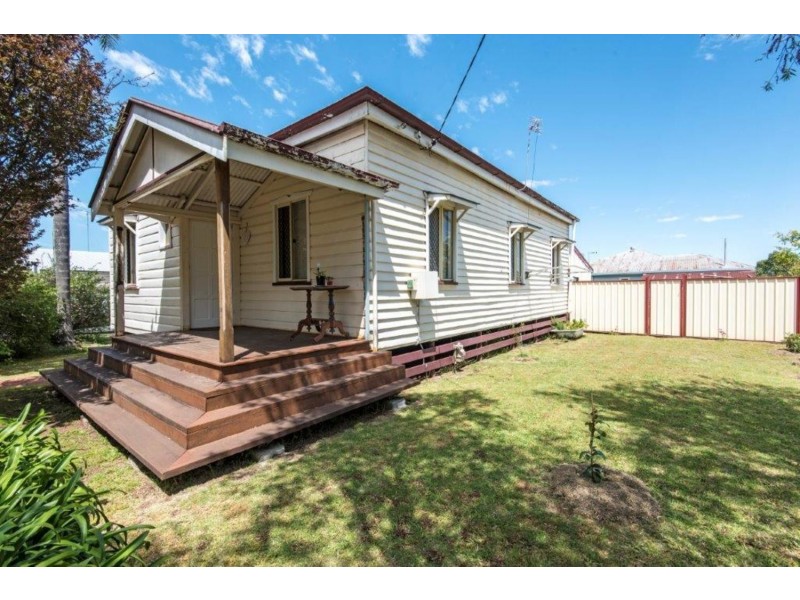 35 Raff Street, Toowoomba City QLD 4350