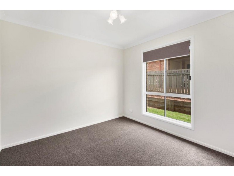 24 Gainsborough Drive, Glenvale QLD 4350