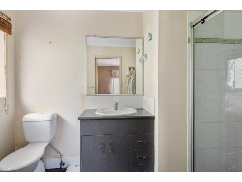 231 New England Highway, Harlaxton QLD 4350