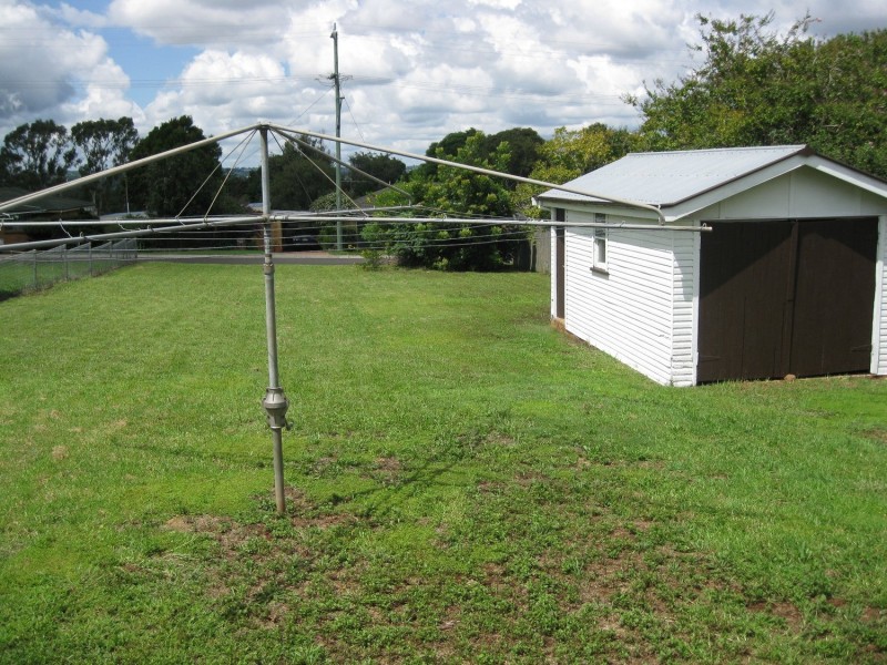 32 Messines Street, Harlaxton QLD 4350