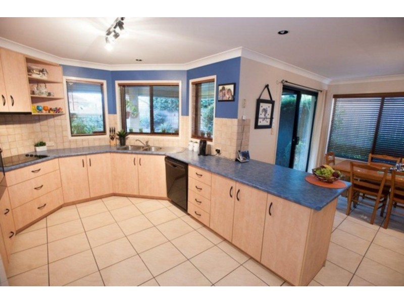 40 Jutsum Street, Middle Ridge QLD 4350