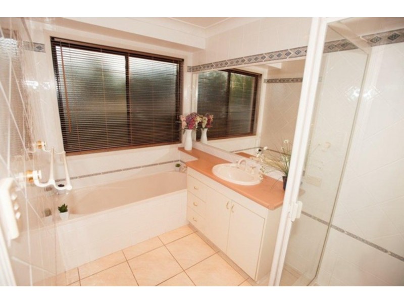 40 Jutsum Street, Middle Ridge QLD 4350