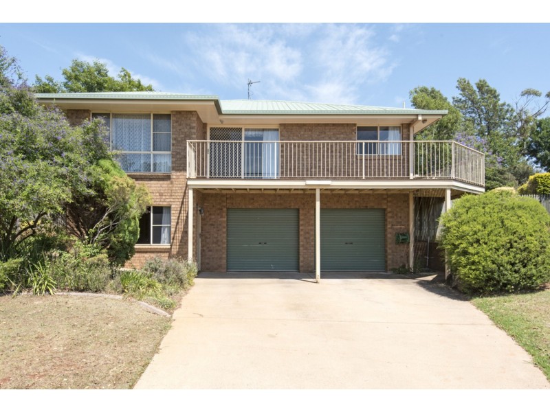 5 Tulip Court, Middle Ridge QLD 4350
