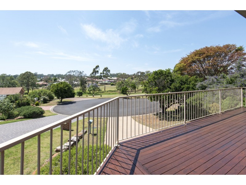 5 Tulip Court, Middle Ridge QLD 4350