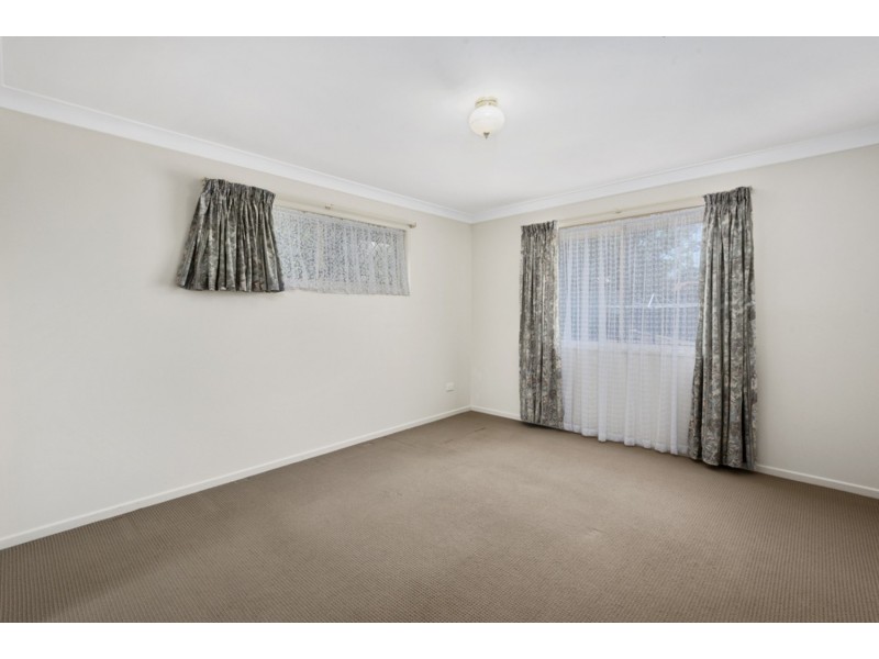 5 Tulip Court, Middle Ridge QLD 4350