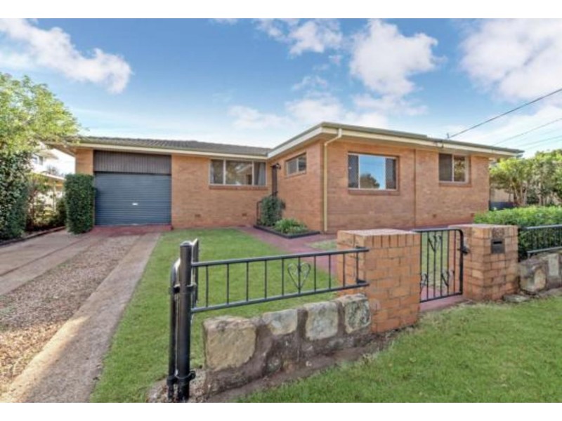 169 Ramsay Street, Centenary Heights QLD 4350