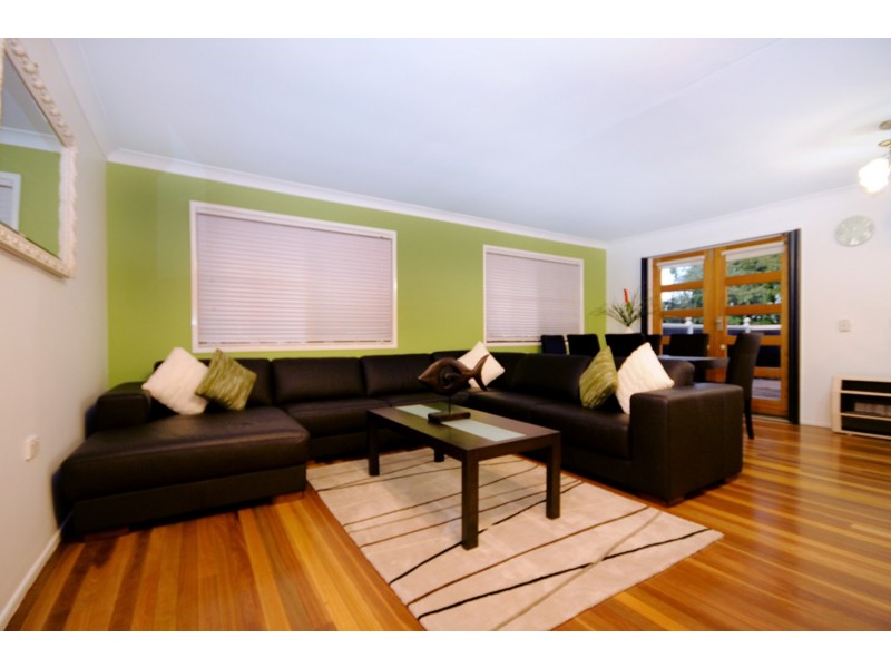 12 Bingara Street, Mount Lofty QLD 4350