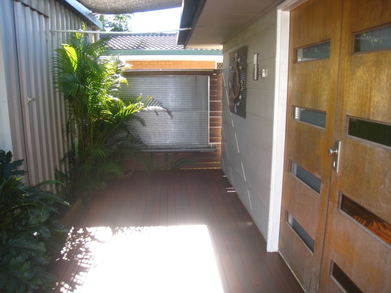 12 Bingara Street, Mount Lofty QLD 4350