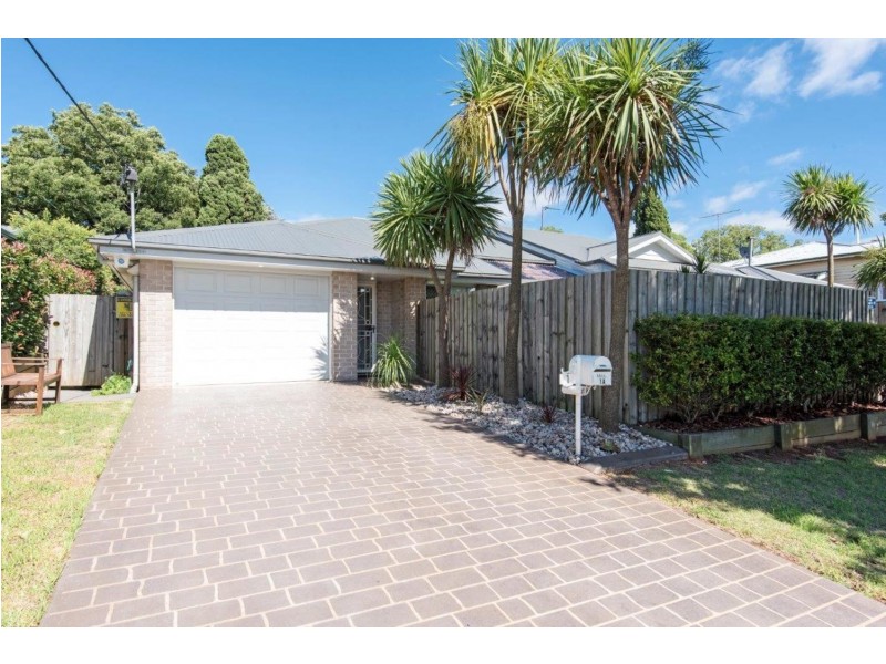 1&2/1a Macarthur Street, South Toowoomba QLD 4350