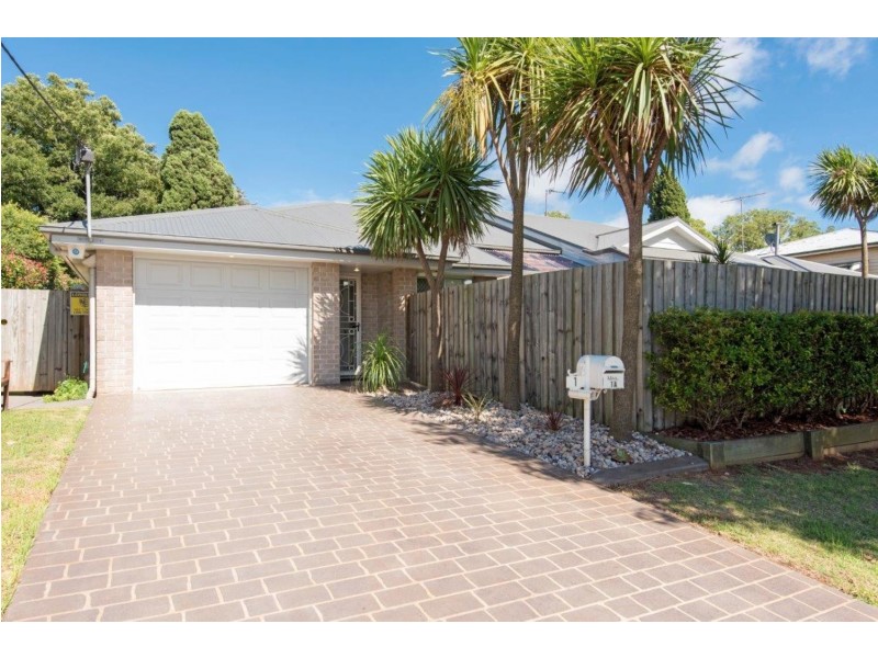 1&2/1a Macarthur Street, South Toowoomba QLD 4350