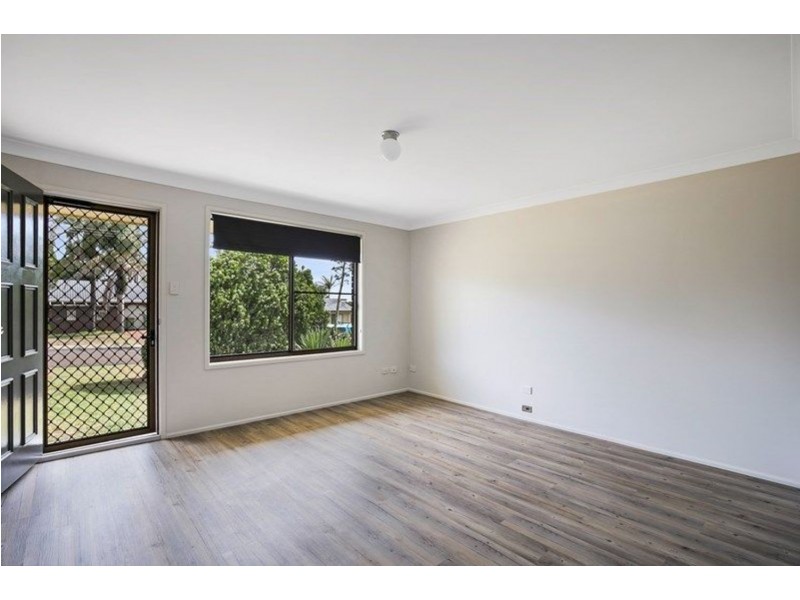 17 Poinciana Street, Newtown QLD 4350