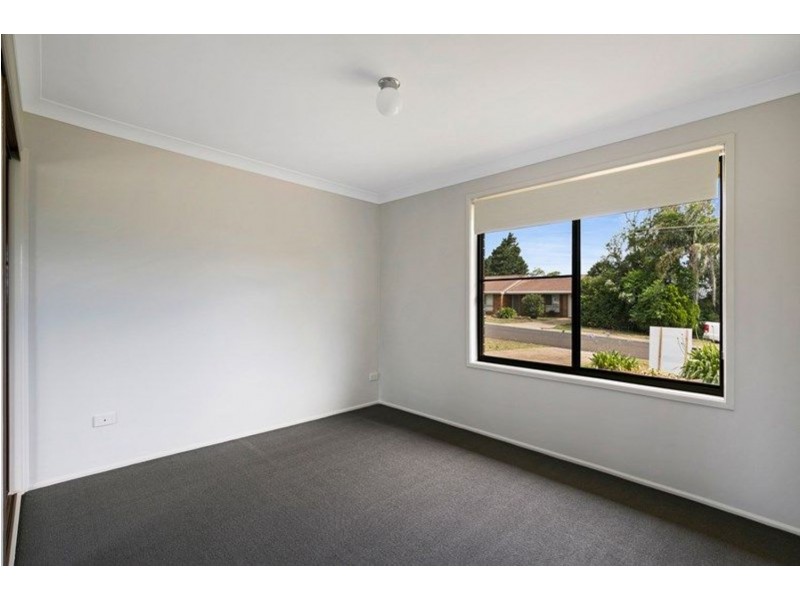 17 Poinciana Street, Newtown QLD 4350