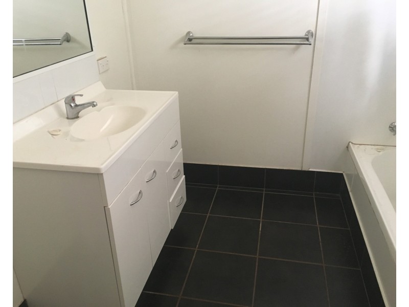 494 Greenwattle Street, Wilsonton Heights QLD 4350