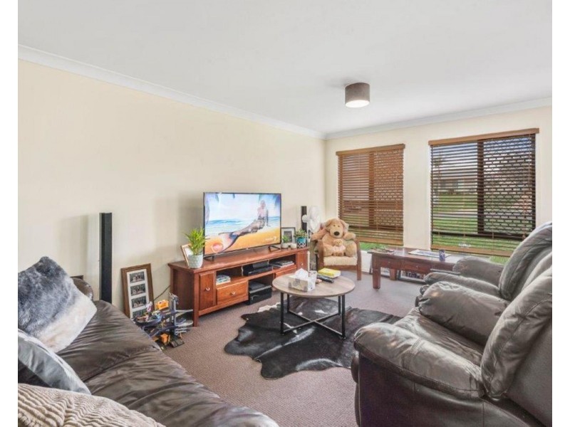 589 Hume Street, Kearneys Spring QLD 4350