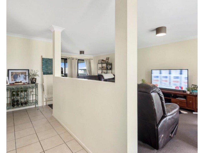 589 Hume Street, Kearneys Spring QLD 4350