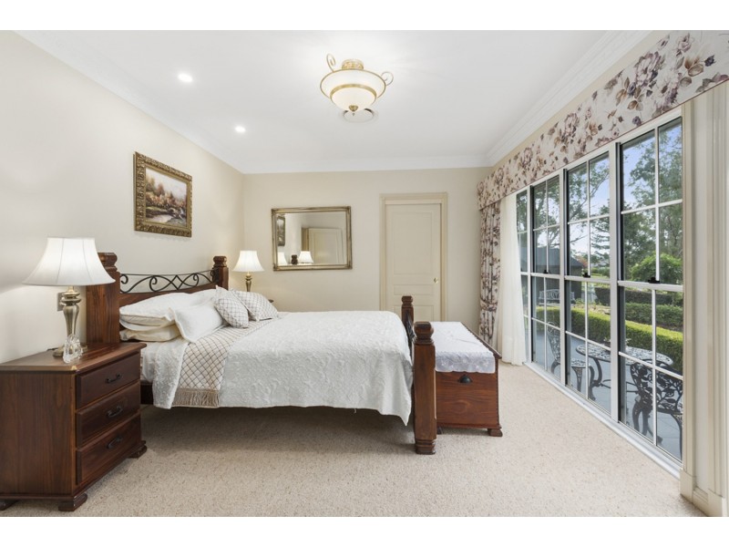 1 Bonville Court, Middle Ridge QLD 4350