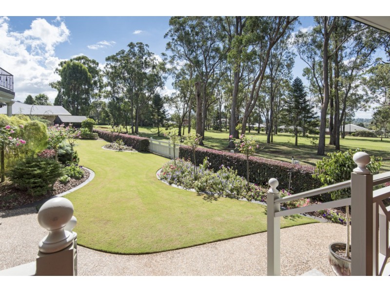 1 Bonville Court, Middle Ridge QLD 4350