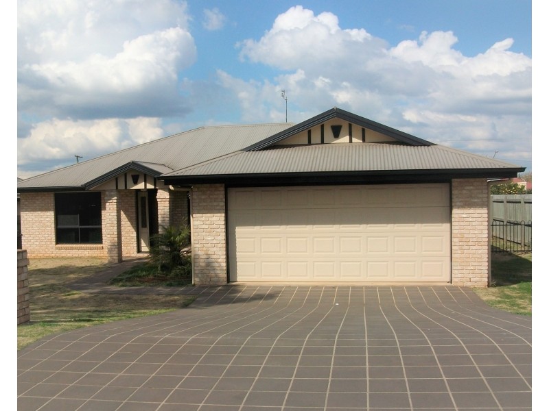 32 Jack Street, Darling Heights QLD 4350