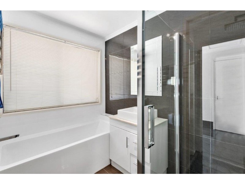 9 Montana Street, Wilsonton Heights QLD 4350